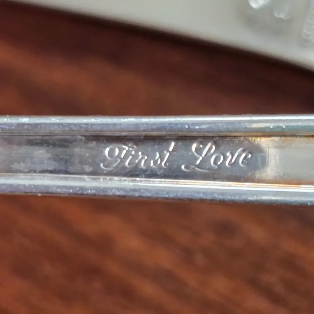 Vintage 1847 Rogers Bros FIRST LOVE 4 Dinner Forks Silverplate Art Deco Cottage